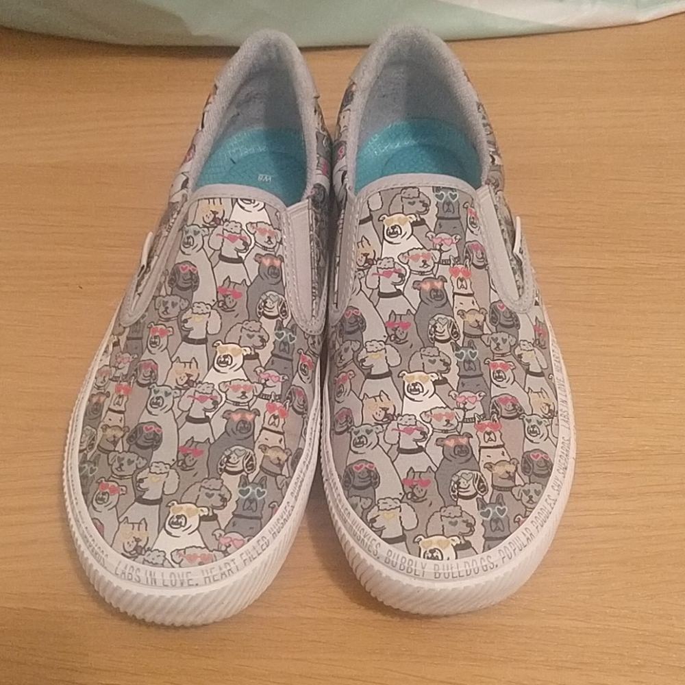 Bobs for dogs Skechers slip-ons Lovely dogs 💕